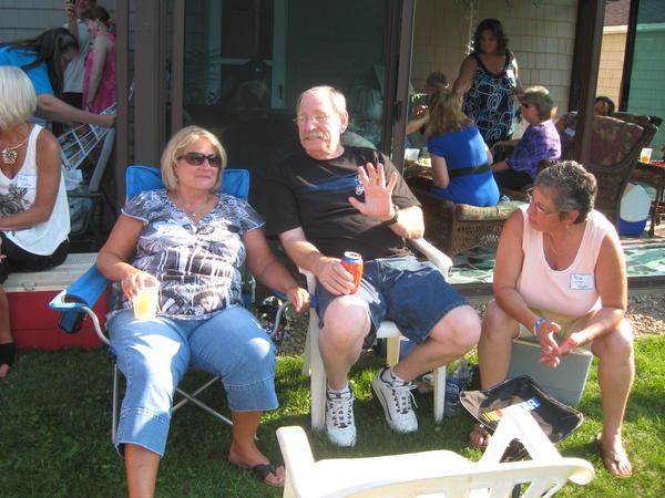 Patty Postlewaite Hetrick, husband Tom Hetrick, and RoseMarie Livigni Heppe Patty Postlewaite Hetrick, husband Tom Hetrick, and RoseMarie Livigni Heppe